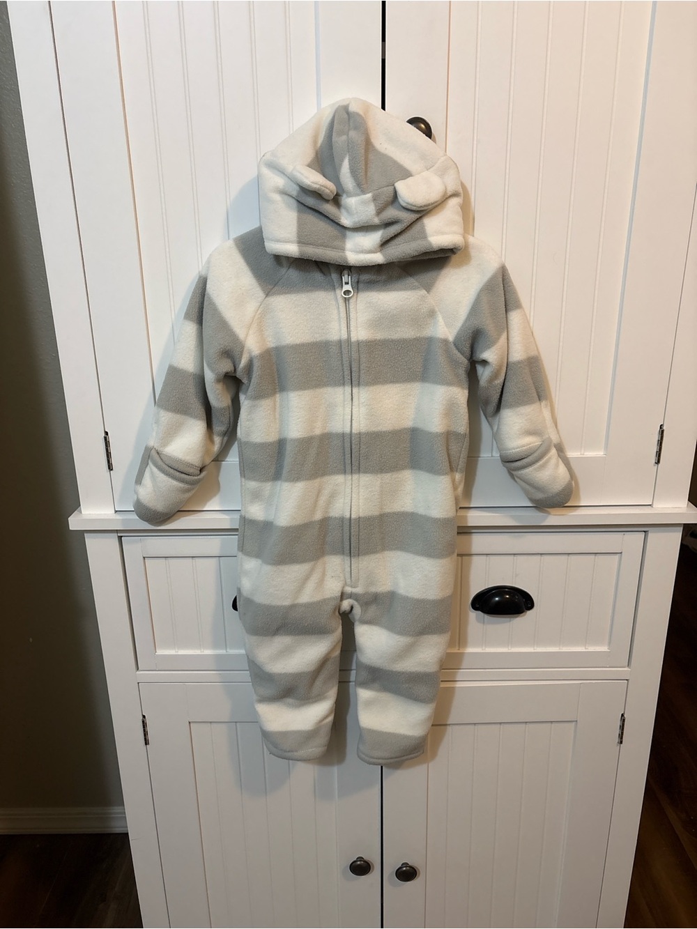 Old Navy Baby 18-24M Gray Striped Fleece Bunting Snowsuit